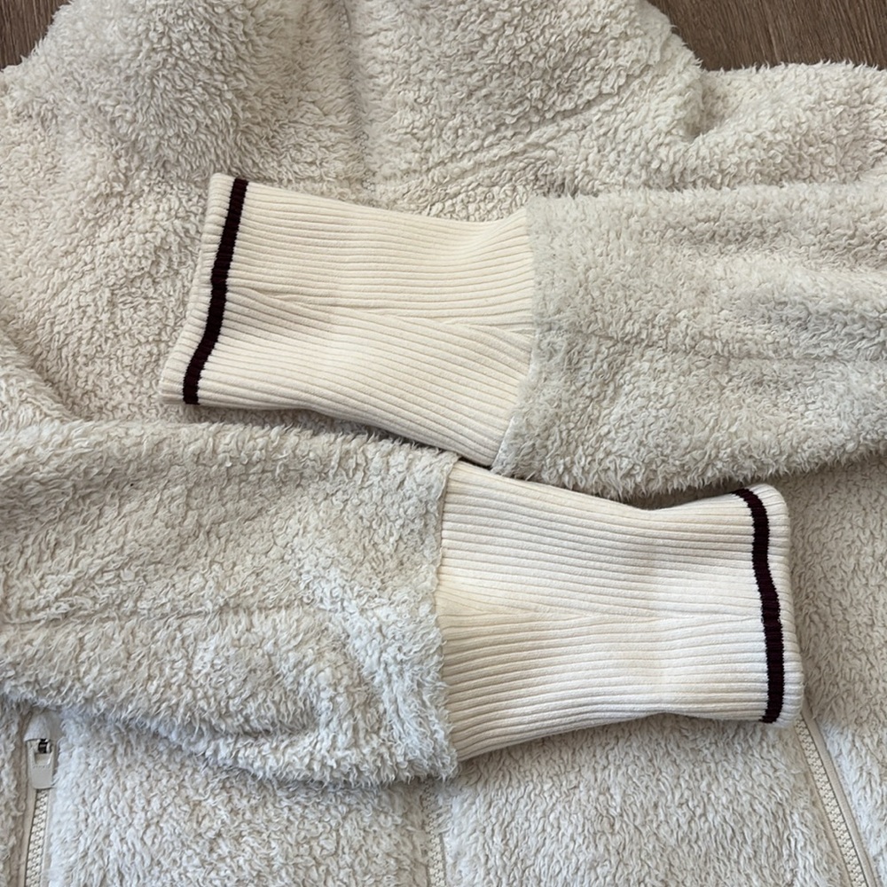 Athleta Sherpa Jacket. Size L. - Picture 7 of 7